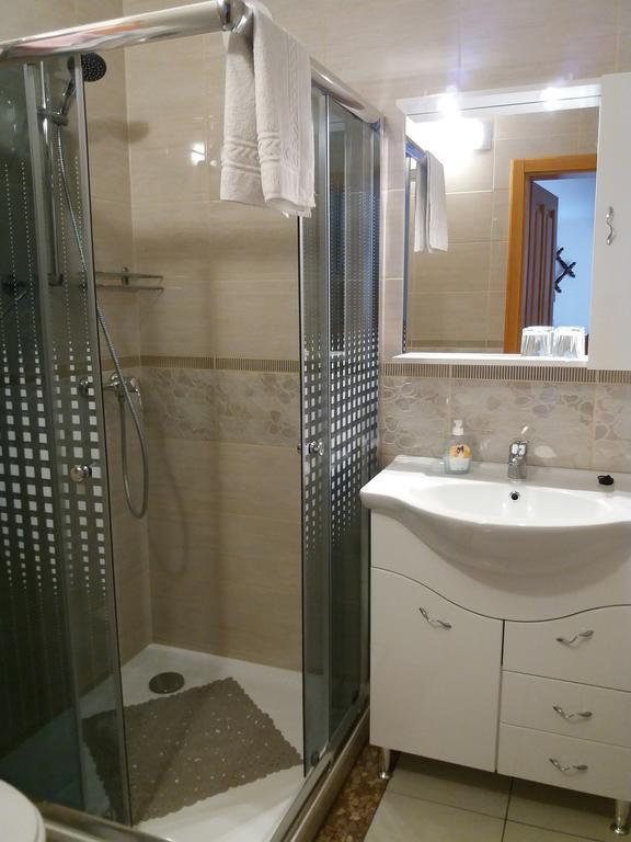 Kaiser Apartman Heviz Luaran gambar